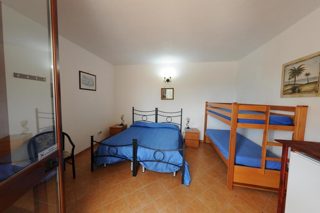 B&B Il Giardino Degli Ulivi Torre Santa Sabina Extérieur photo